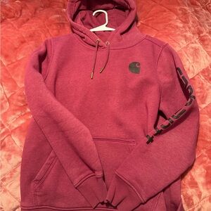 Carhartt Women's Hoodie in Maroon